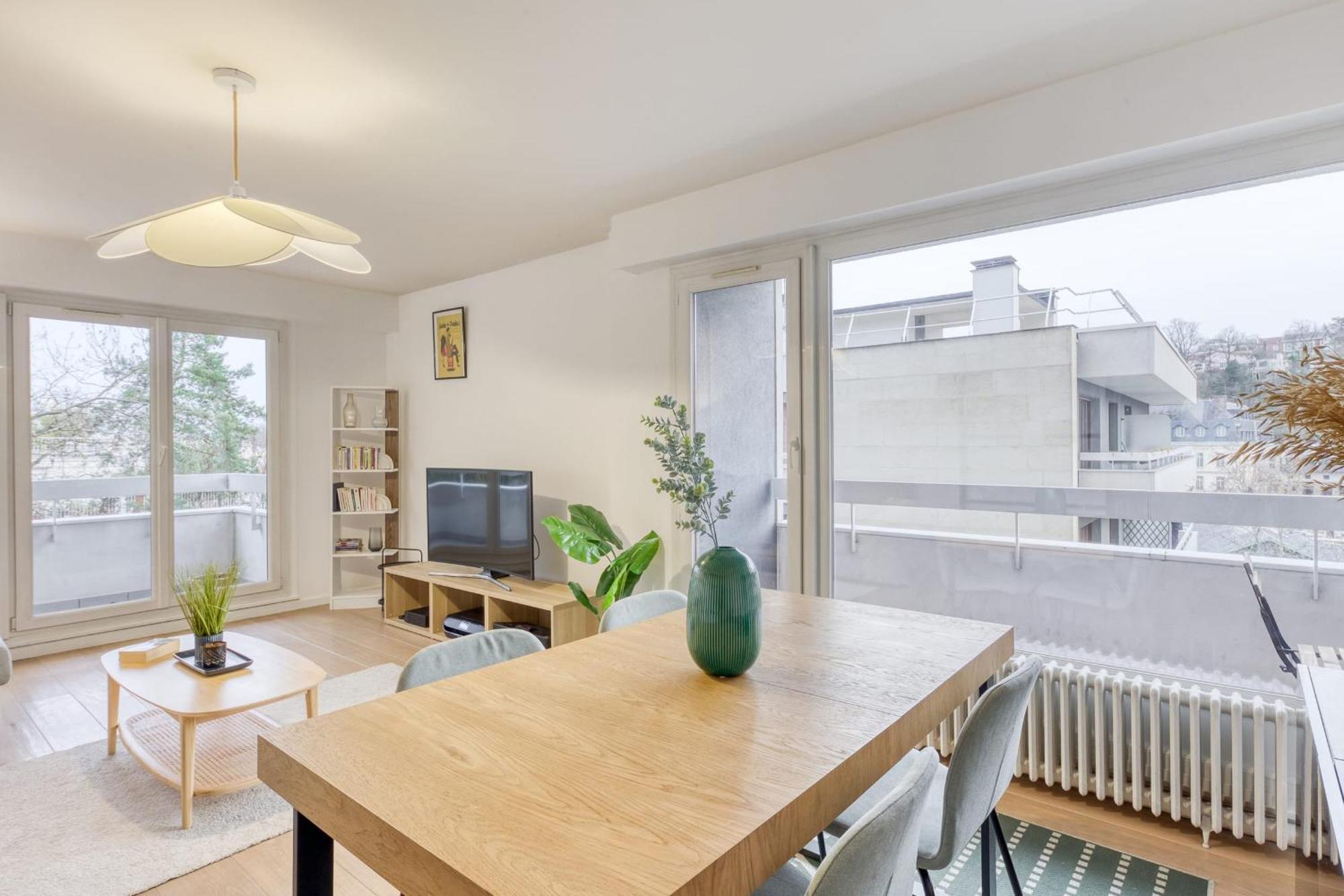 Grand Appartement Spacieux - Proche Paris Sevres Exterior photo